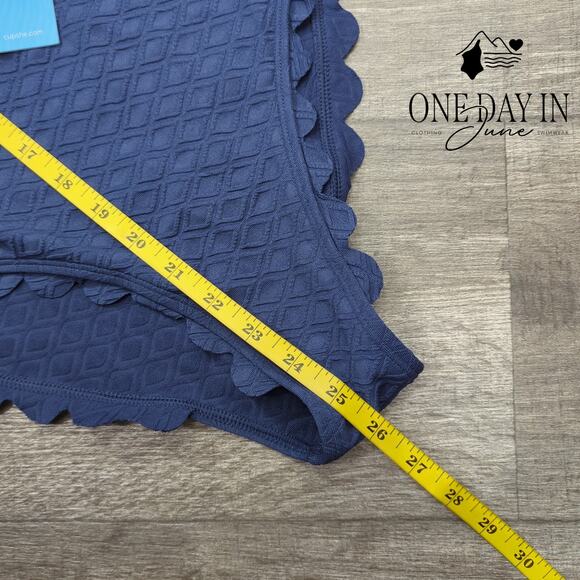 Cupshe Scallop Textured Cut Out One Piece Swimsuit Size M - Picture 6 of 7